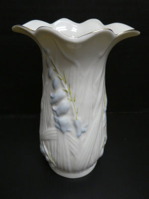 VASES & URNS