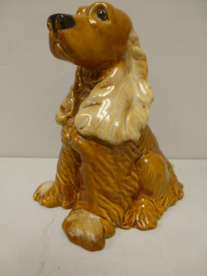 FIGURINES