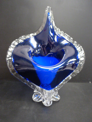 VASES & URNS