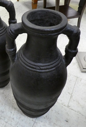 VASES & URNS