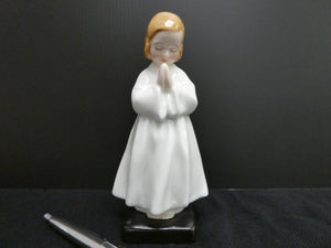 FIGURINE