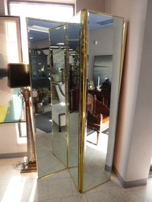 PRIVACY DIVIDER